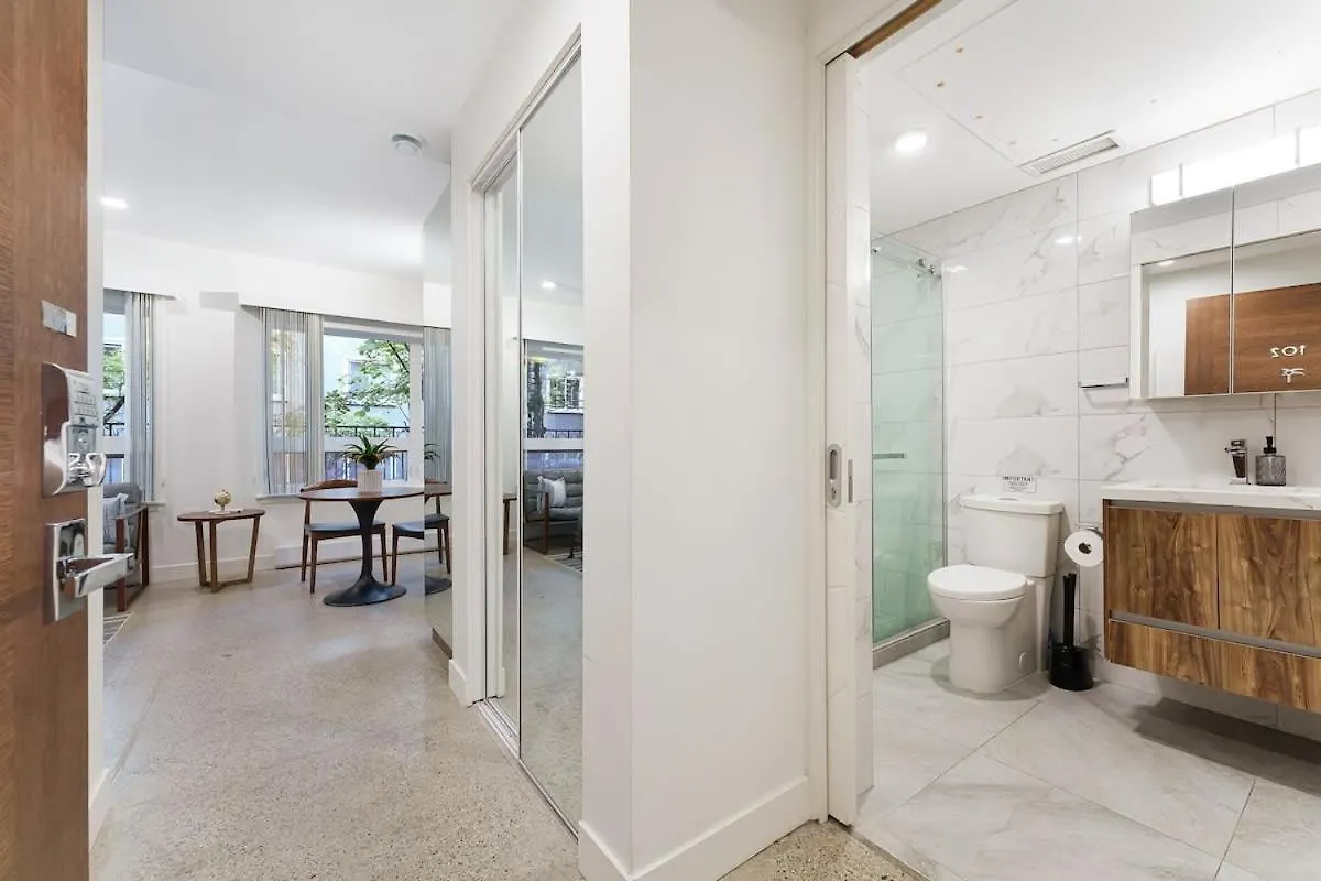 Studio Condo In Central Downtown Vancouver