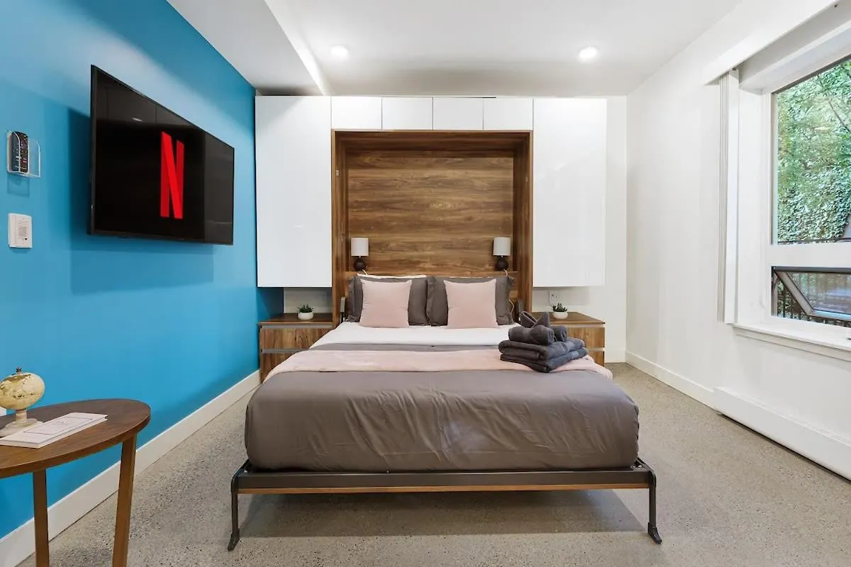 Apartment Studio Condo In Central Downtown Vancouver